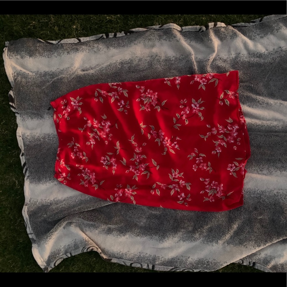 Red skirt